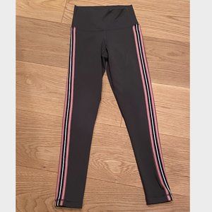 ARITZIA TNA Atmosphere Leggings (XS)